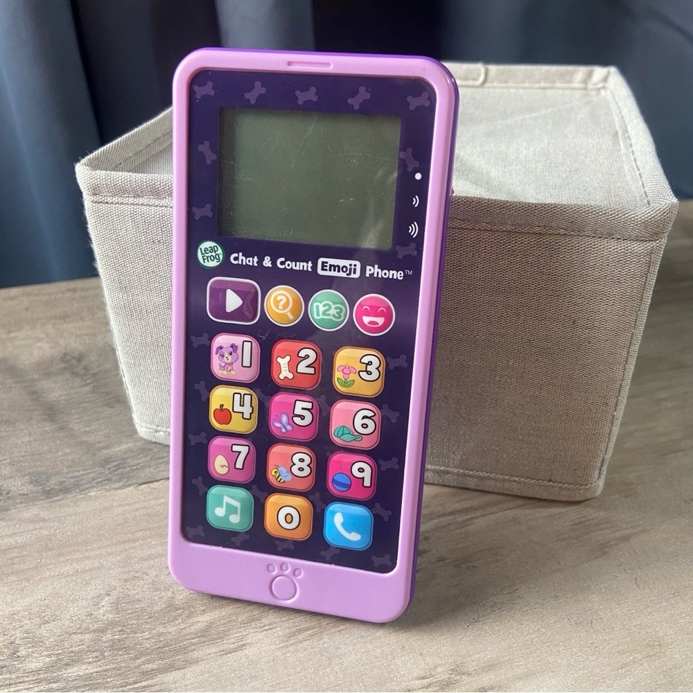 Leap Frog‎ Chat and Count Emoji Phone Purple, Pretend Play, Numbers, Music